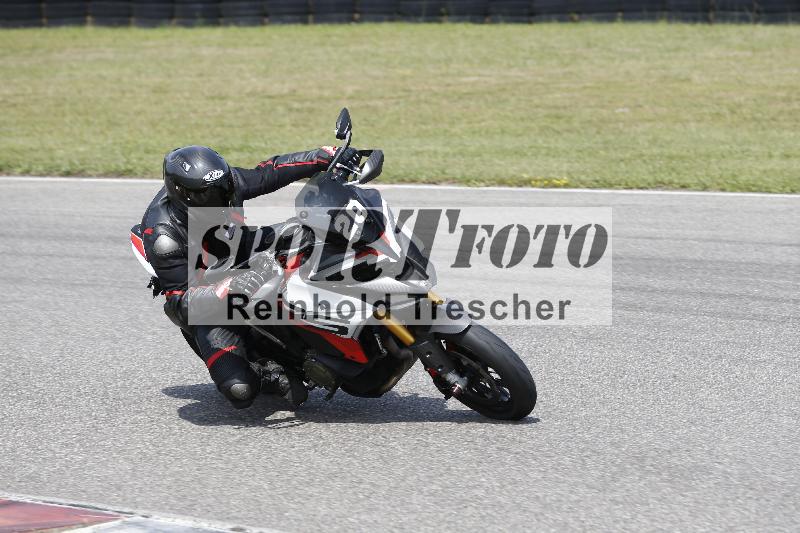 /27 12.06.2025 Ducati Schweiz Trackday Warmup  ADR/gruen-vert/20